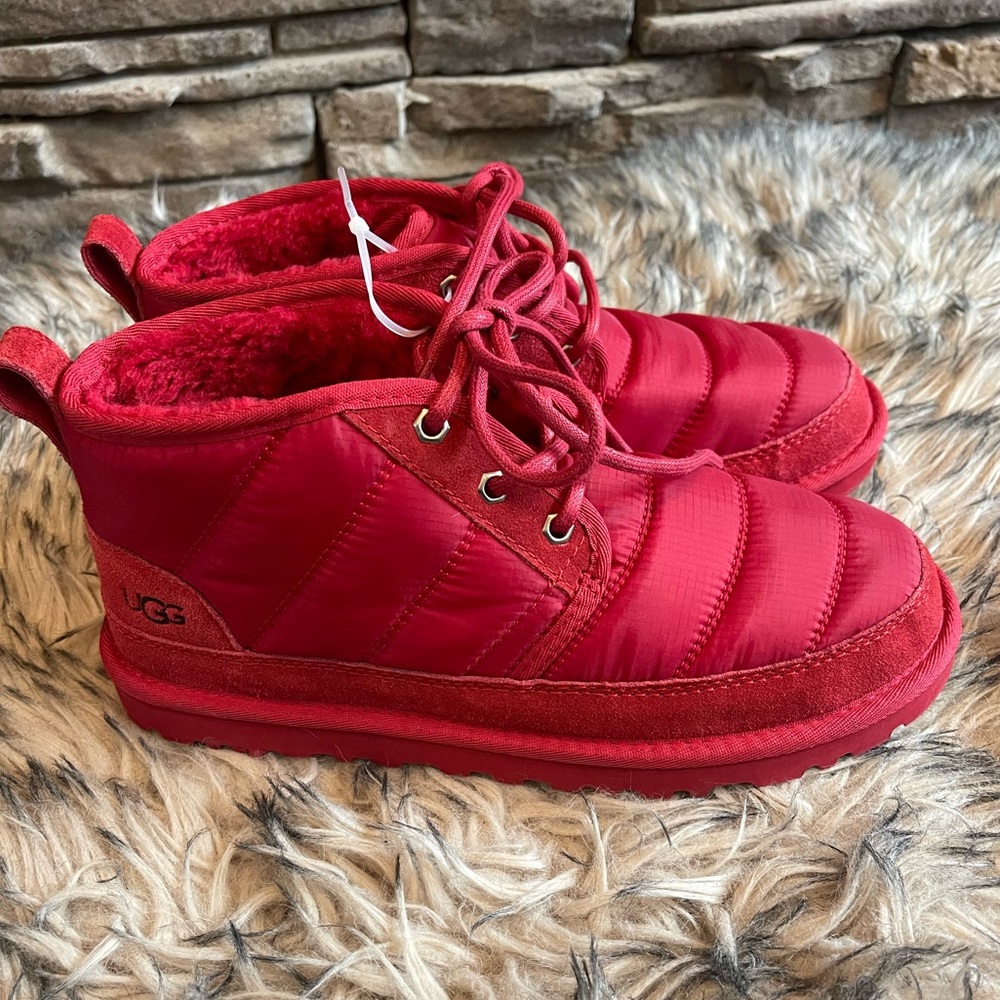 ❤️UGG Men’s Neumel LTA chukka boots, size 8❤️